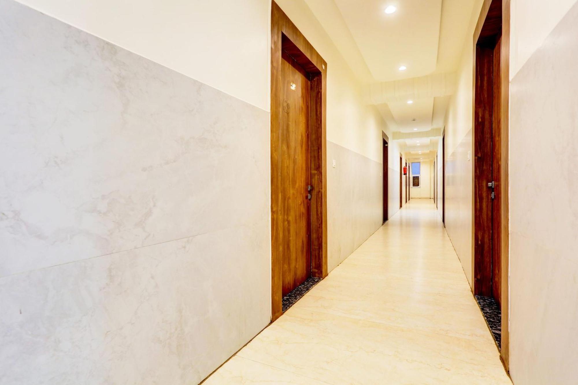 Gokul Hotel O Dev Paradise מראה חיצוני תמונה