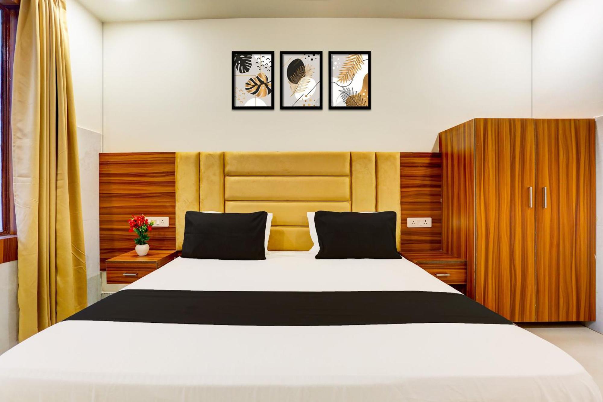 Gokul Hotel O Dev Paradise מראה חיצוני תמונה