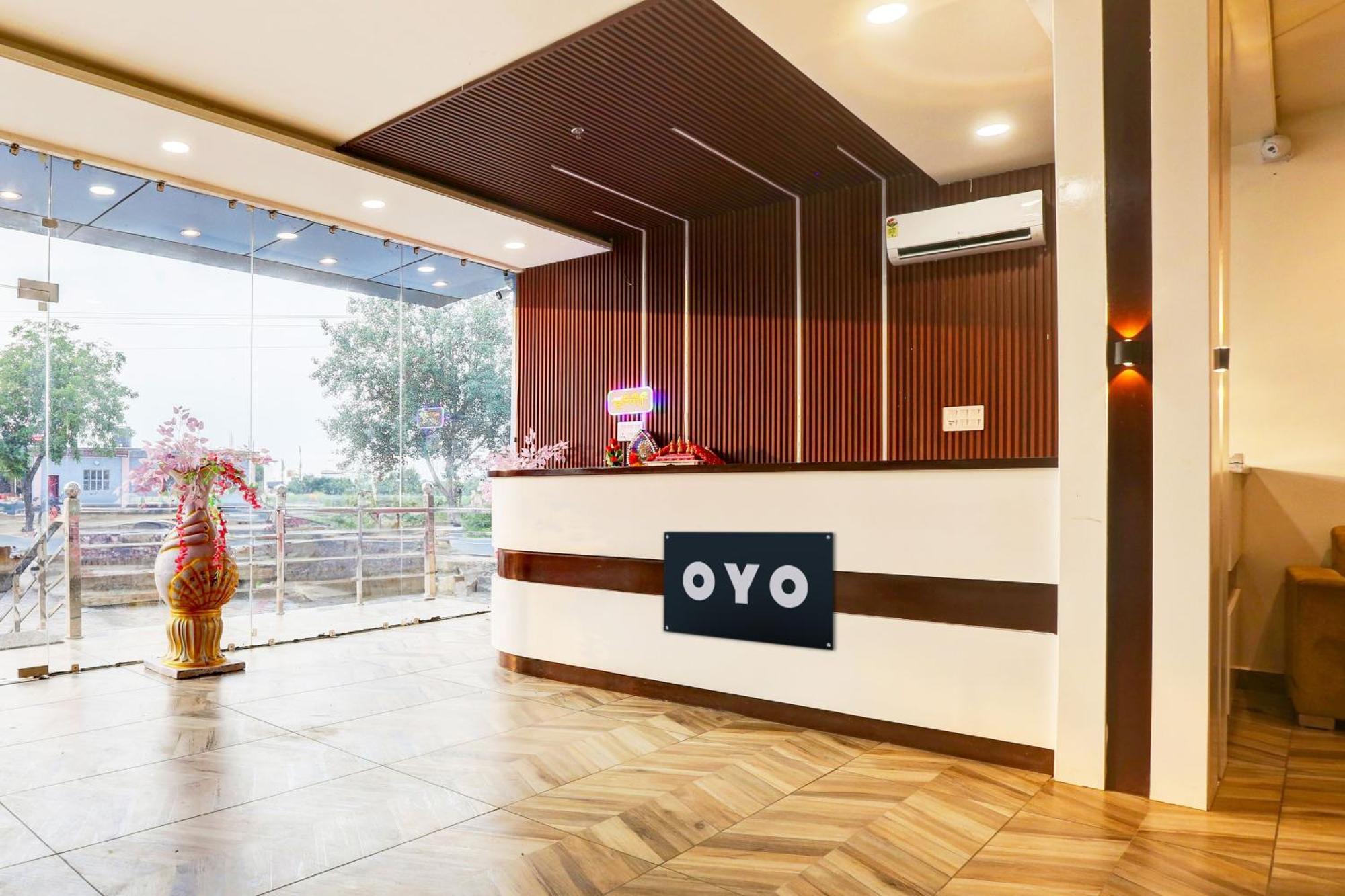 Gokul Hotel O Dev Paradise מראה חיצוני תמונה